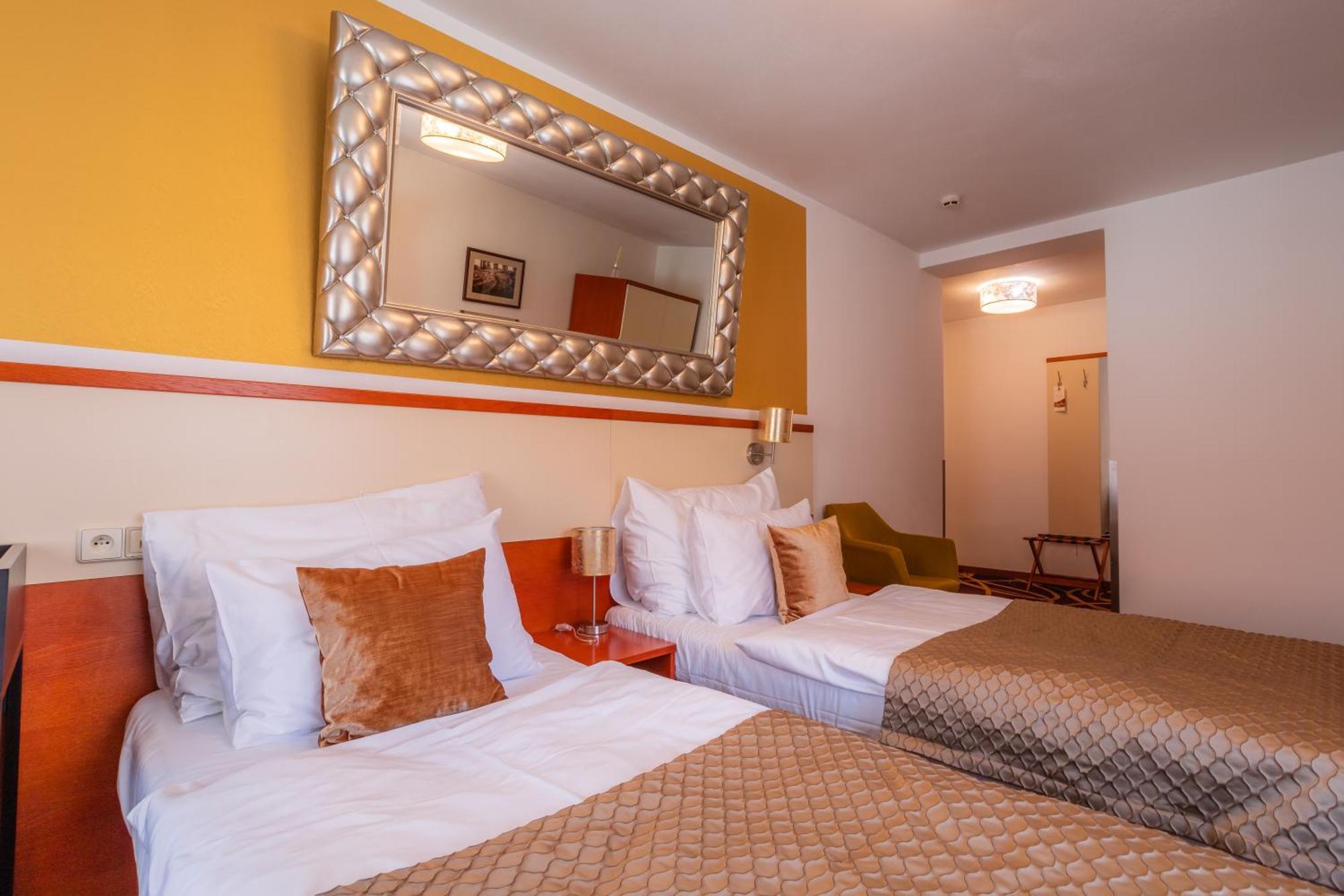 Bellevue Hotel Чески-Крумлов Экстерьер фото