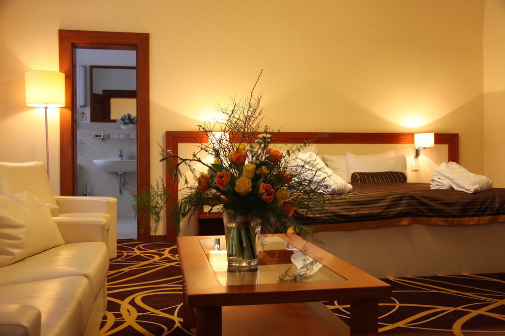 Bellevue Hotel Чески-Крумлов Экстерьер фото
